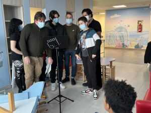 Gli studenti del corso di doppiaggio regalano sorrisi ai piccoli pazienti dell'Ospedale Infermi di Rimini